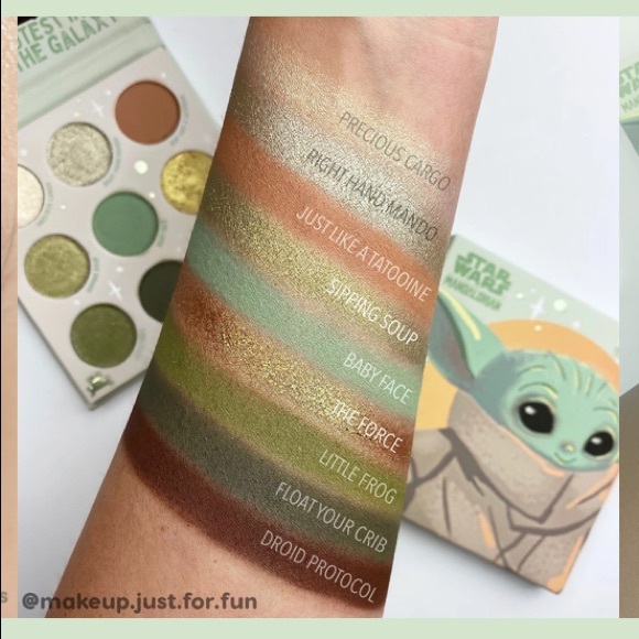 ❌SOLD❌ Baby Yoda BundleColourpop Palette & Sweater - Picture 6 of 6